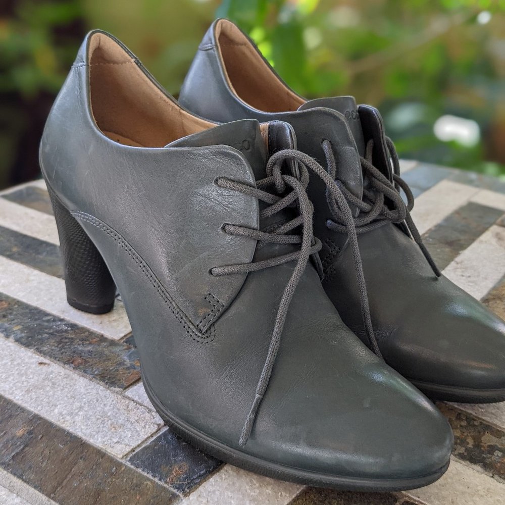 Ecco Sculptured Genuine Leather Oxford